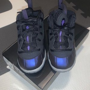 Nike little Posite One